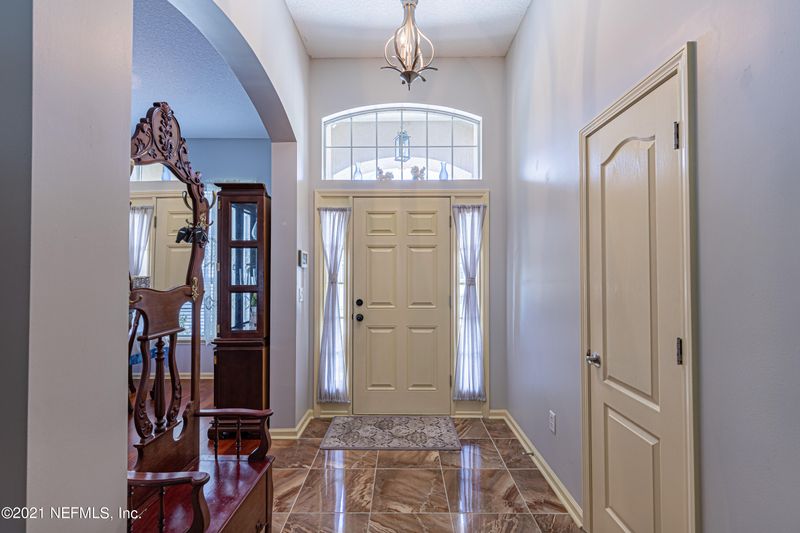 10942 Stanton Hills Dr E, Jacksonville, FL 32222