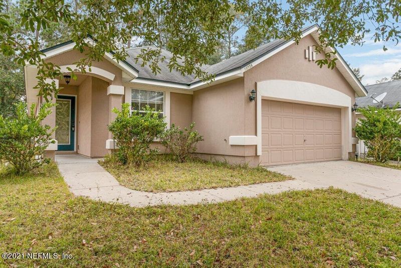 10956 Campus Heights Ln, Jacksonville, FL 32218