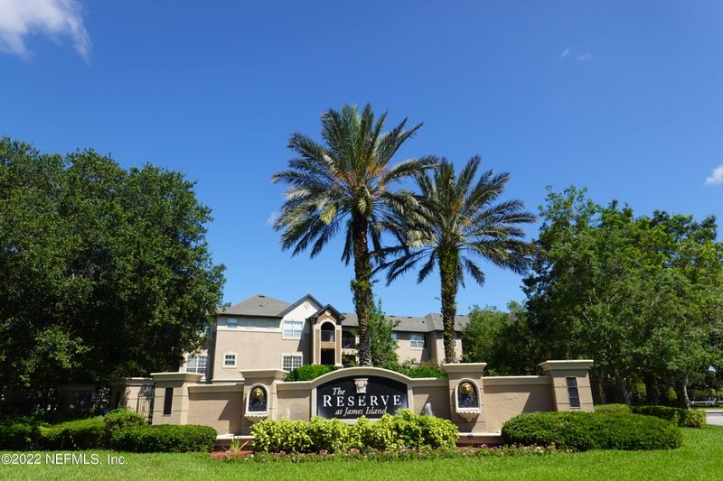 10961 Burnt Mill Rd #213, Jacksonville, FL 32256