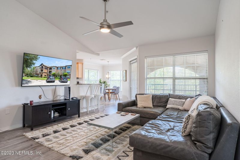 10961 Burnt Mill Rd #237, Jacksonville, FL 32256