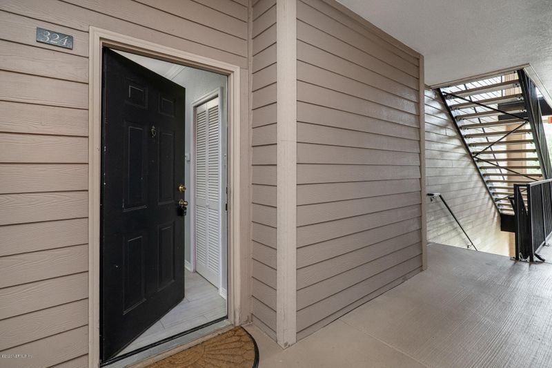 10961 Burnt Mill Rd #324, Jacksonville, FL 32256