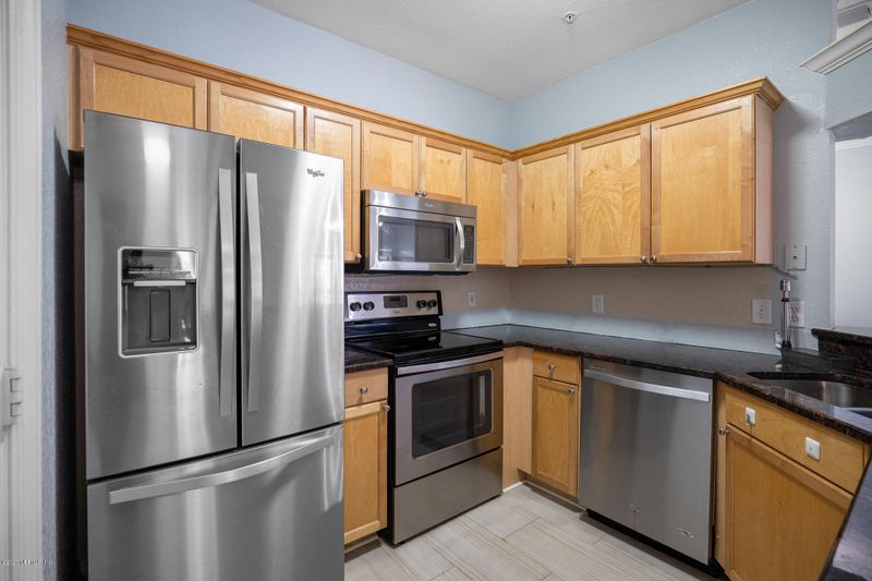 10961 Burnt Mill Rd #324, Jacksonville, FL 32256