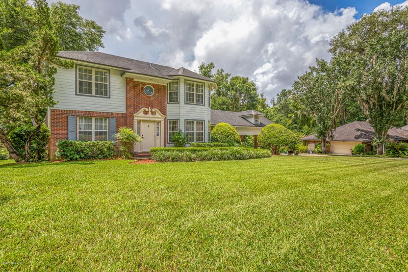 10966 Creekview Dr, Jacksonville, FL 32225