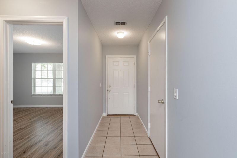 11 Northside Dr S #104, Jacksonville, FL 32218