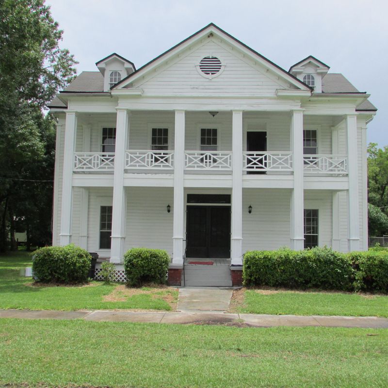 110 Chestnut St S, Baldwin, FL 32234
