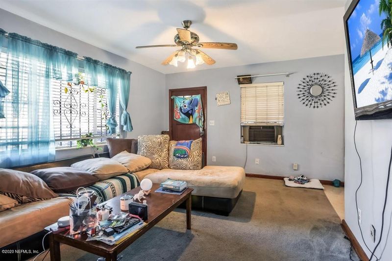 110 W 42nd St, Jacksonville, FL 32208