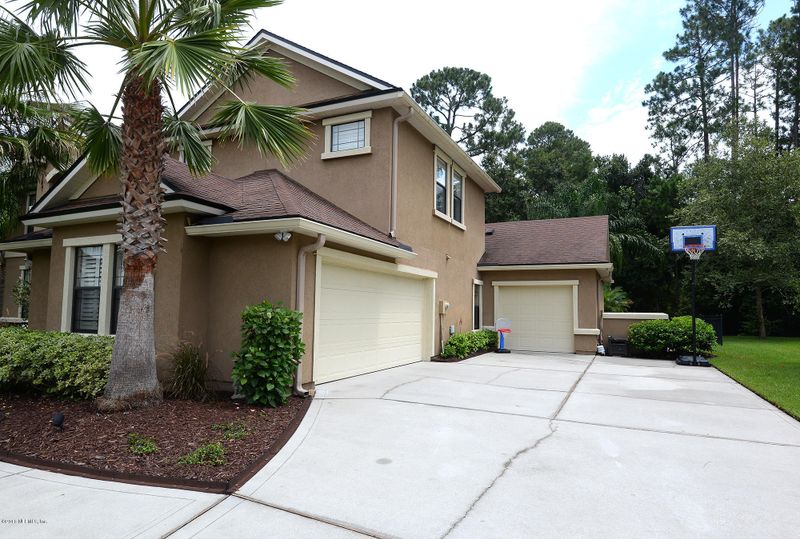 1100 E Dandridge Ln, St Johns, FL 32259