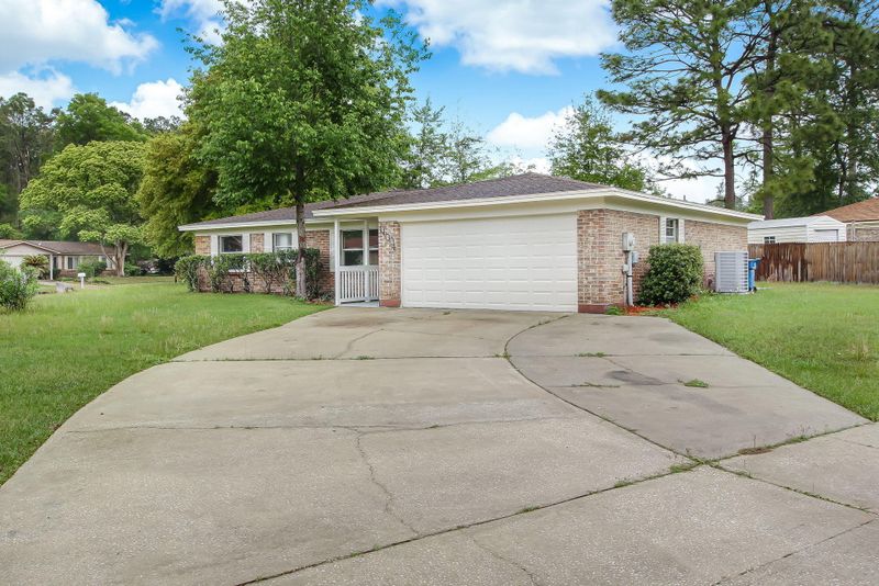 11004 Key Coral Dr, Jacksonville, FL 32218