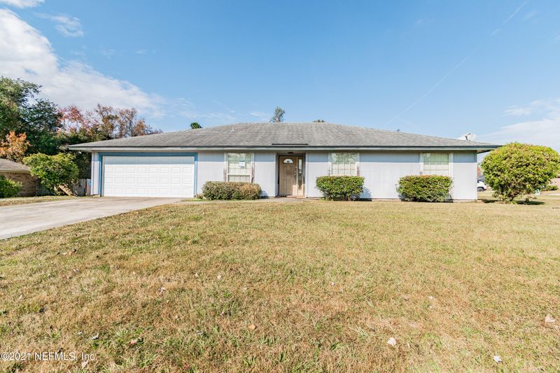 11022 Copper Hill Dr, Jacksonville, FL 32218
