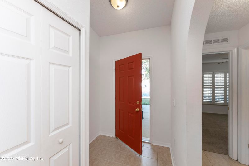 11028 Daimler, Jacksonville, FL 32246
