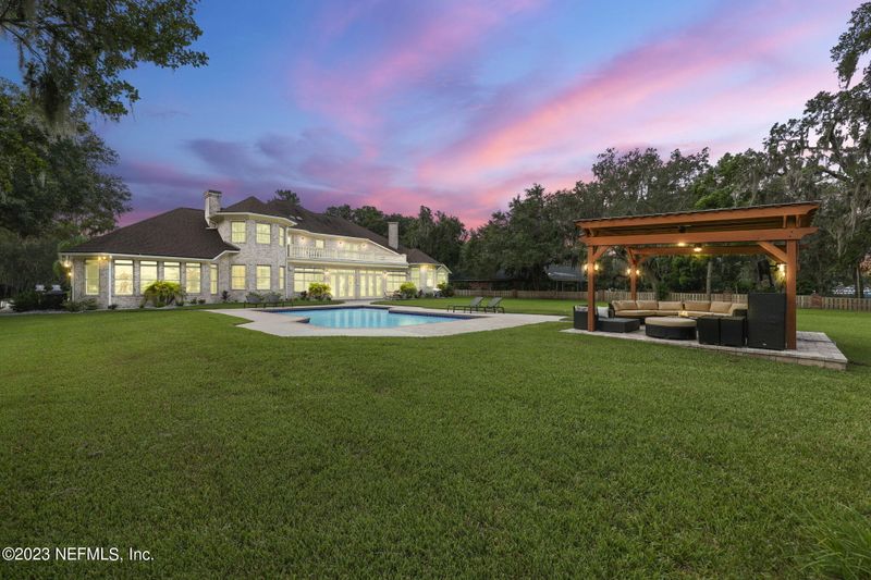 11032 Riverport Dr W, Jacksonville, FL 32223