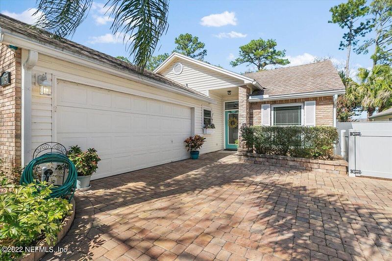 11037 Beckley Pl, Jacksonville, FL 32246