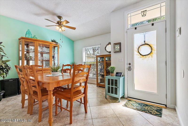 11037 Beckley Pl, Jacksonville, FL 32246