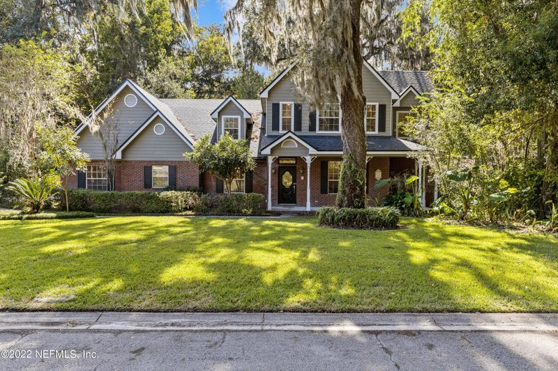 1104 Secret Oaks Pl, St Johns, FL 32259