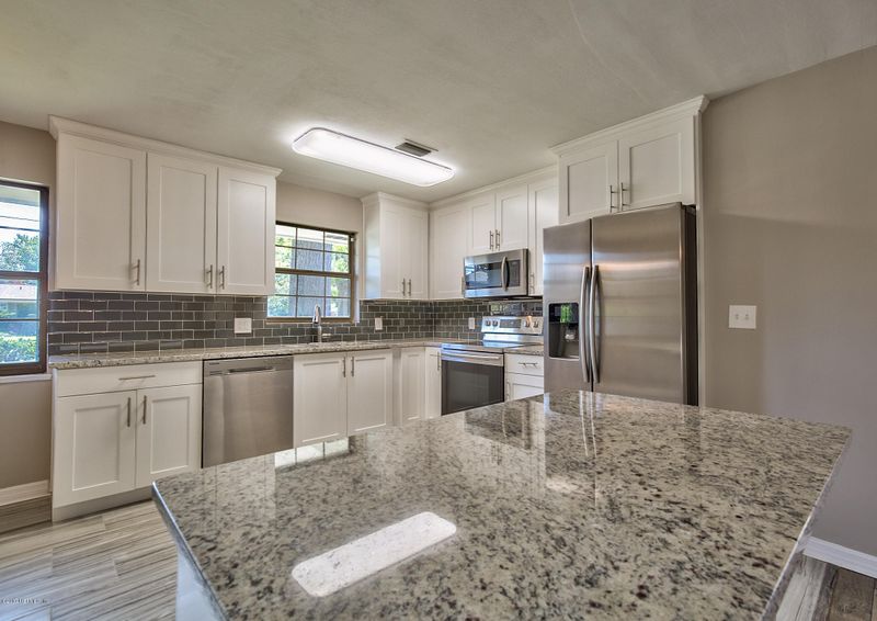 1105 Carlotta Rd W, Jacksonville, FL 32211