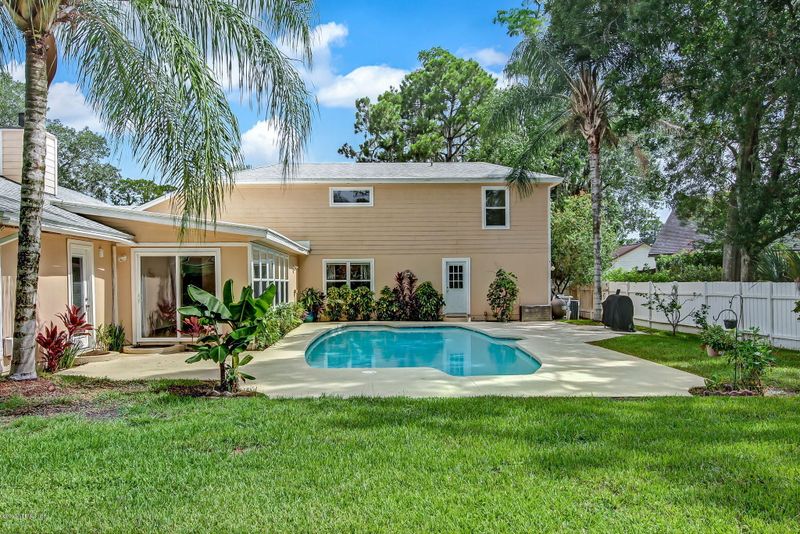 11062 Losco Jct Dr, Jacksonville, FL 32257