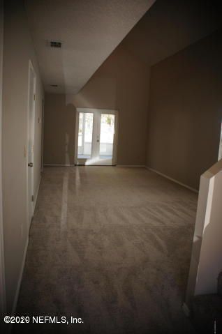 11062 Traci Lynn Dr, Jacksonville, FL 32218