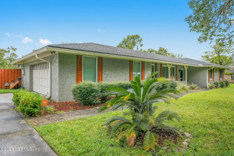11071 Bridges Rd, Jacksonville, FL 32218