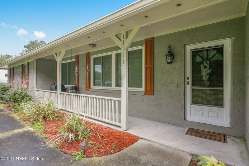 11071 Bridges Rd, Jacksonville, FL 32218