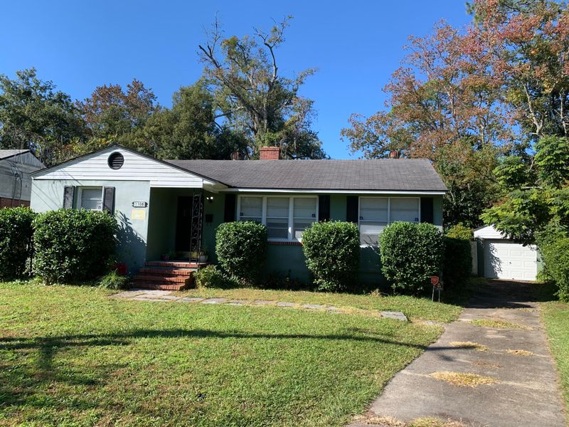 1108 Brierfield Dr, Jacksonville, FL 32205