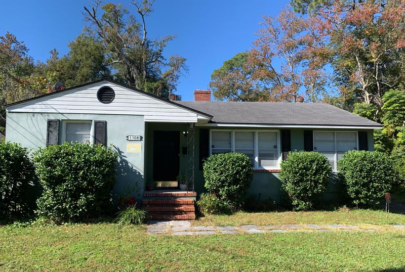 1108 Brierfield Dr, Jacksonville, FL 32205