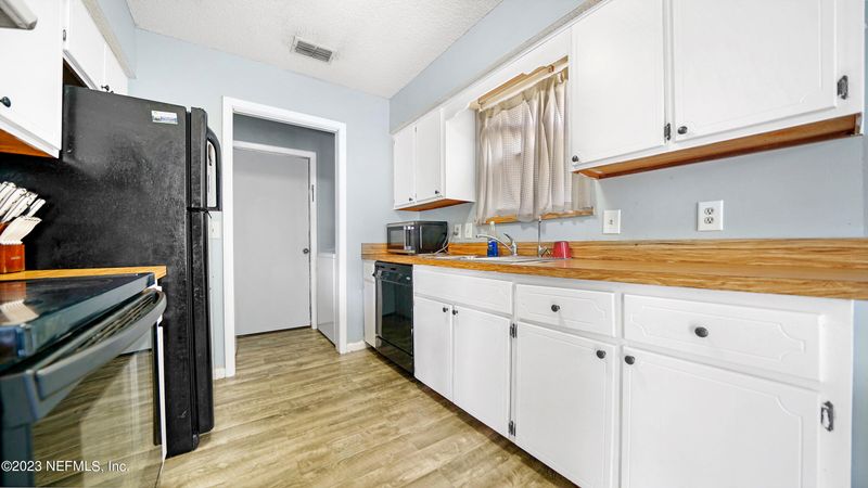 11082 Knottingby Dr, Jacksonville, FL 32257