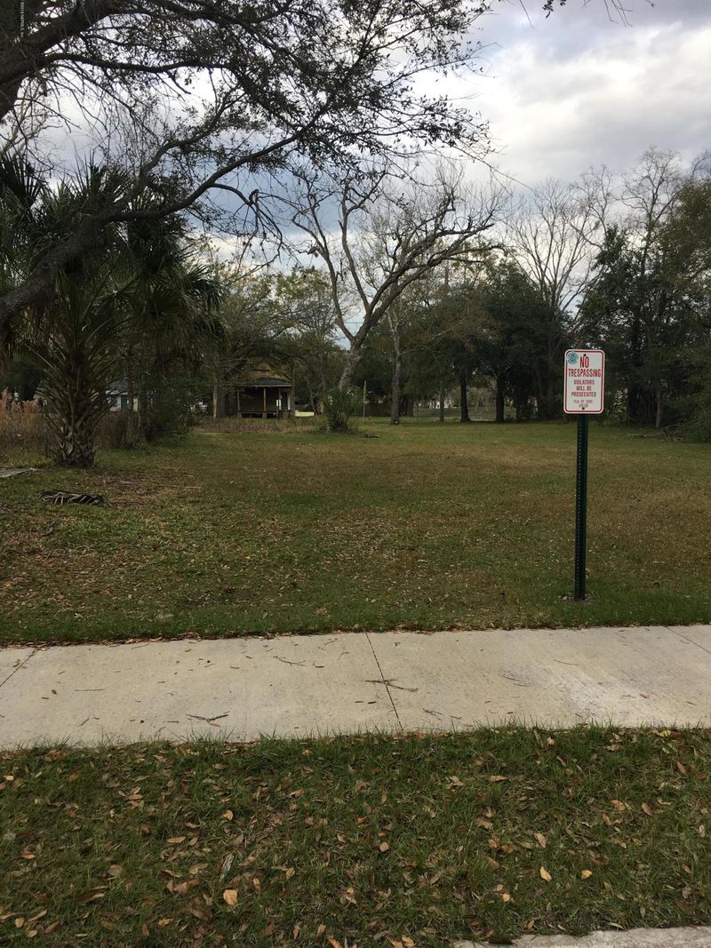 1109 Hart St, Jacksonville, FL 32209