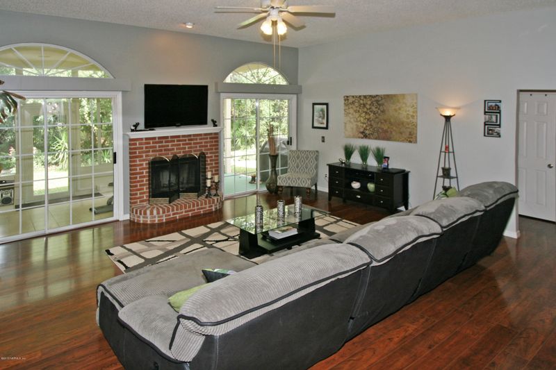11093 Hampton Gable Ct, Jacksonville, FL 32257
