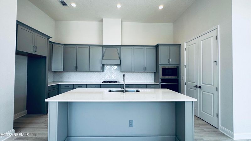 111 Rose Bud Ln, St Augustine, FL 32092