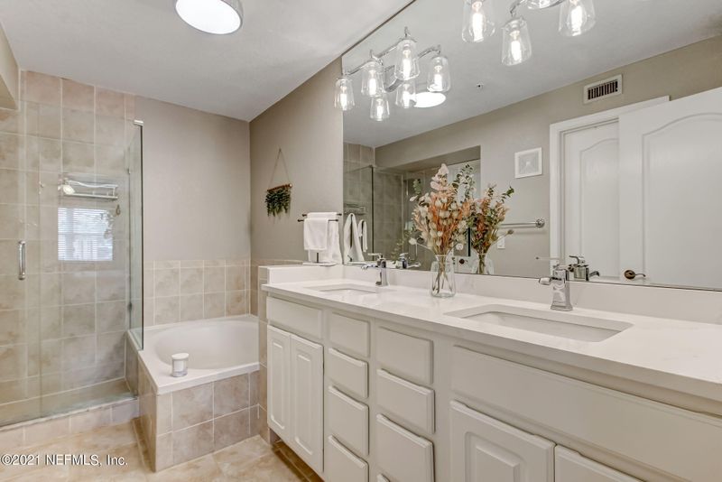 111 S 25th Ave #M22, Jacksonville Beach, FL 32250