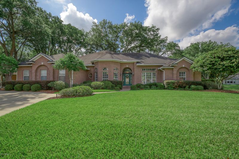 1113 Emilys Walk Ln E, Jacksonville, FL 32221