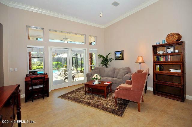 11135 Chester Lake Rd E, Jacksonville, FL 32256