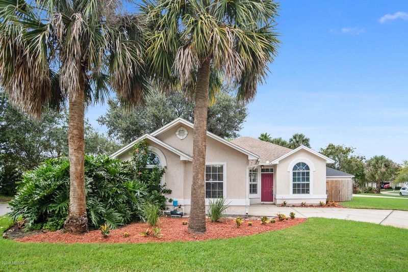 1114 Sandpiper Ln E, Atlantic Beach, FL 32233