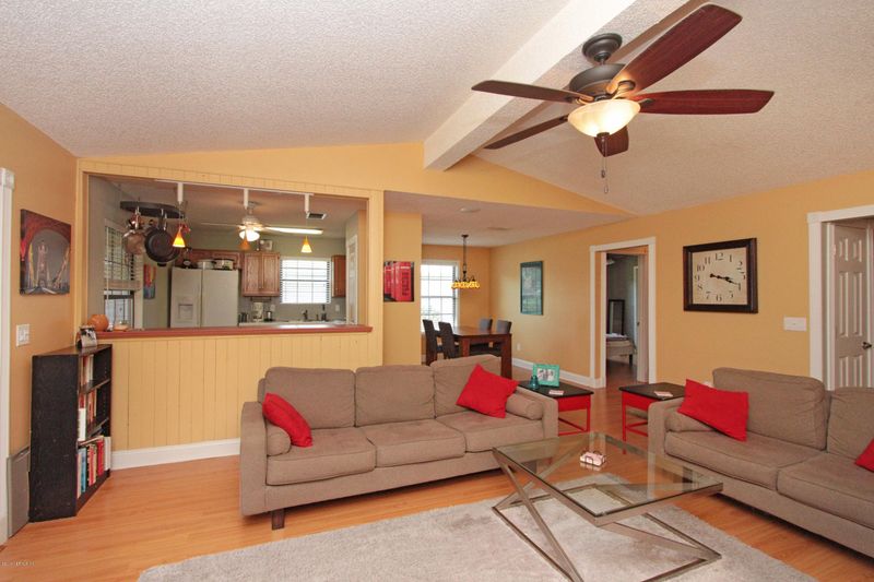 11172 Barbizon Cir E, Jacksonville, FL 32257