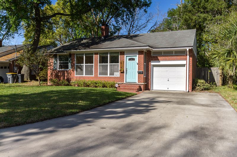 1118 Brierfield Dr, Jacksonville, FL 32205