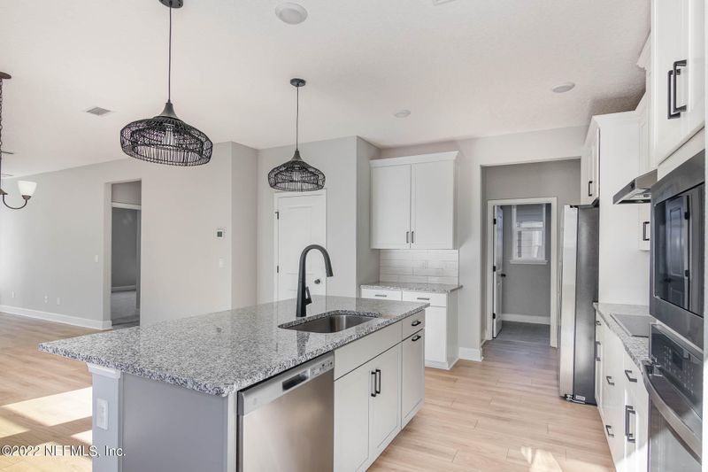 11182 Engineering Way, Jacksonville, FL 32256