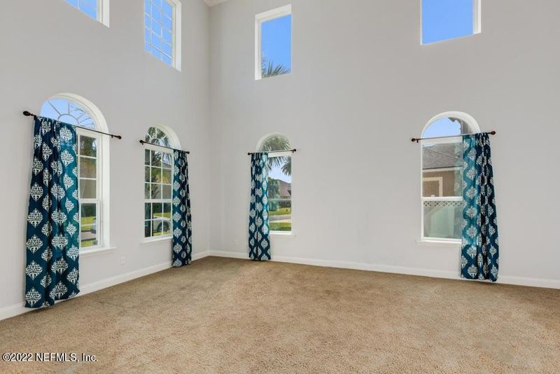 112 Ellsworth Cir, St Johns, FL 32259
