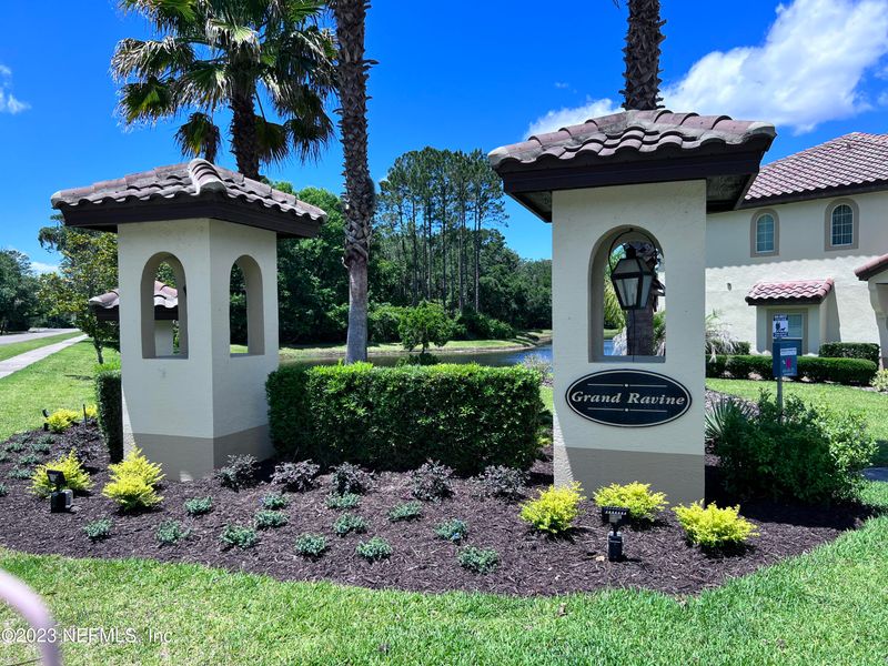 112 Grand Ravine Dr, St Augustine, FL 32086