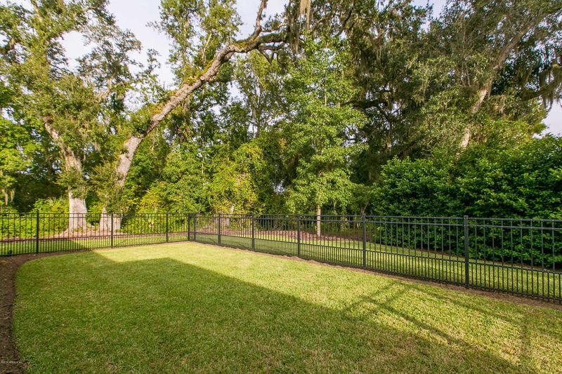 112 Leaning Tree Dr, St Augustine, FL 32095