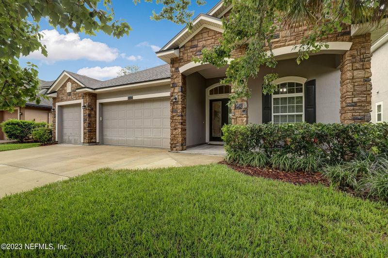 112 Staplehurst Dr, St Johns, FL 32259
