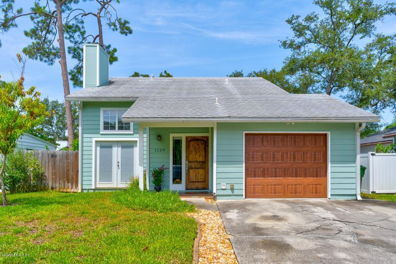 1120 17th St N, Jacksonville Beach, FL 32250