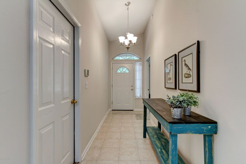 1120 Summerchase Dr, Jacksonville, FL 32259