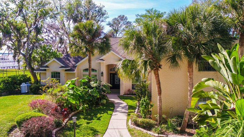 1121 Popolee Rd, St Johns, FL 32259