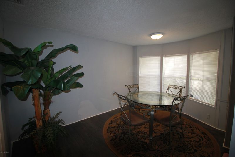 11219 Lorence Ave, Jacksonville, FL 32218