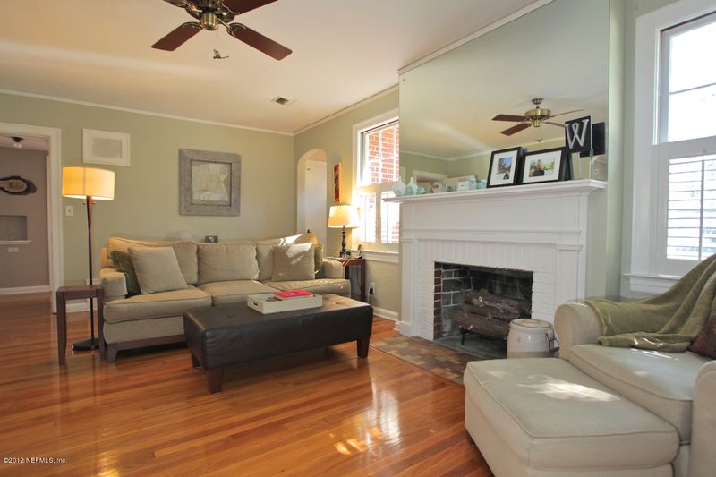 1124 Old Hickory Rd, Jacksonville, FL 32207