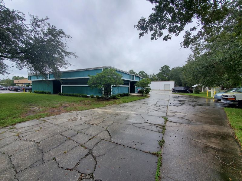 11251 Phillips Pkwy Dr E, Jacksonville, FL 32256