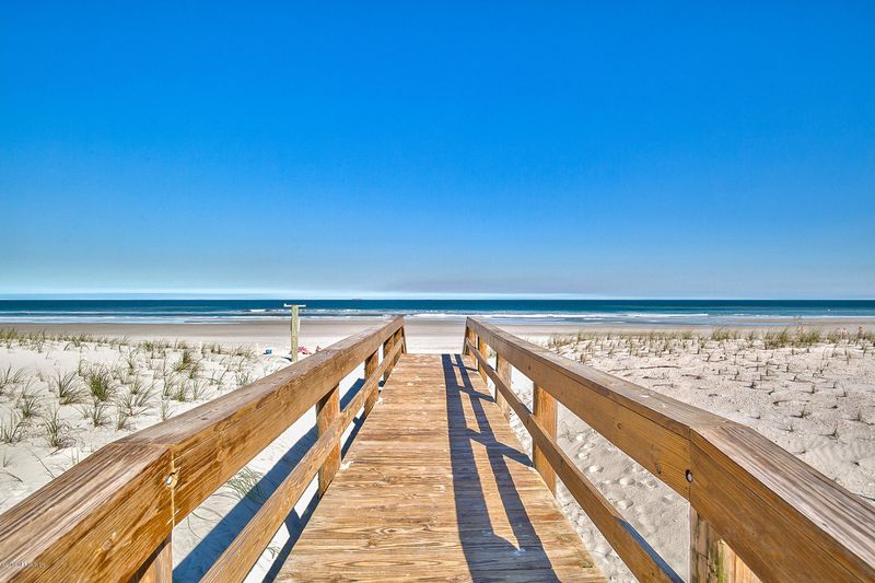 1126 1st St N #503, Jacksonville Beach, FL 32250