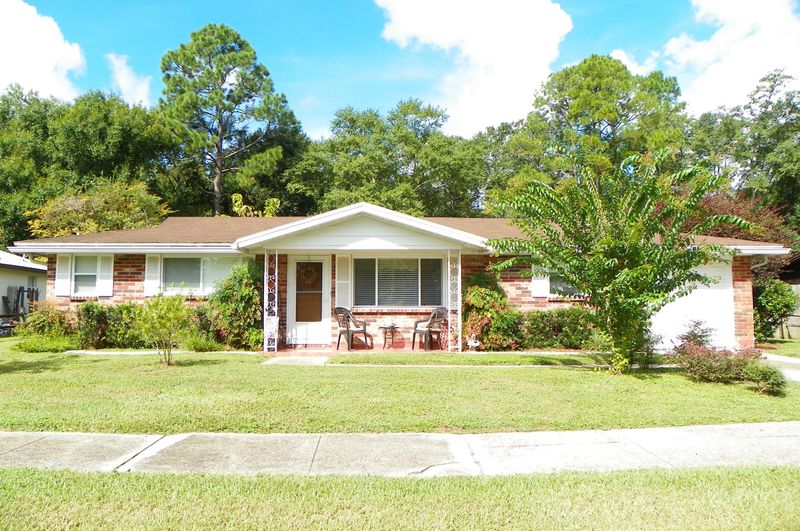 1126 Perkins Pl, Jacksonville, FL 32221