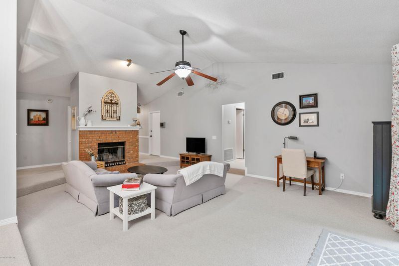 11263 Losco Jct Dr S, Jacksonville, FL 32257