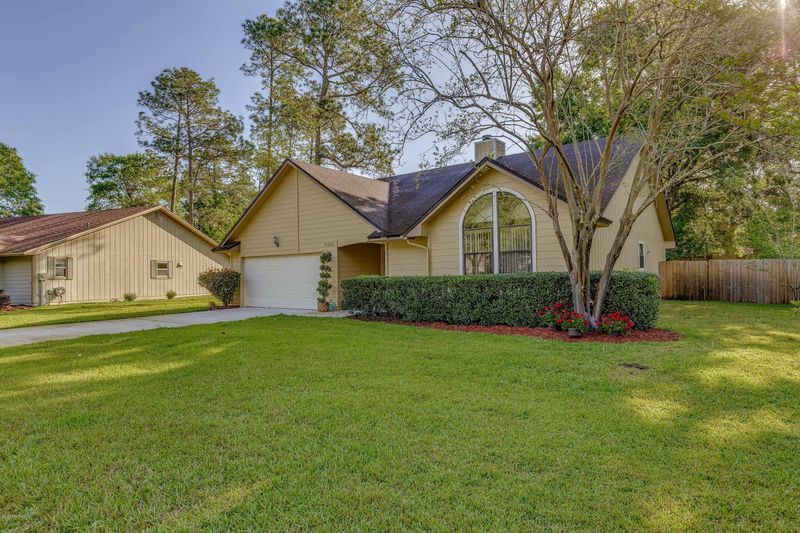 11263 S Losco Junction Dr, Jacksonville, FL 32257